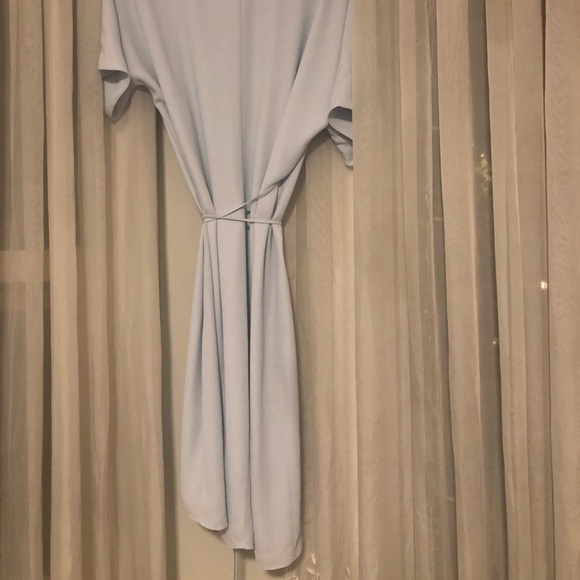 Beautiful classy elegant babaton dress - Picture 5 of 6